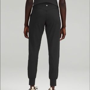 black lululemon align jogger size:6